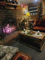 Westwind Inn on the Lake