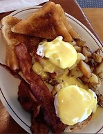 Westwind Inn on the Lake