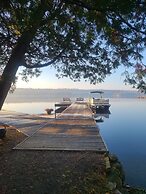 Westwind Inn on the Lake