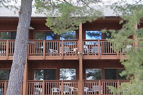 Westwind Inn on the Lake