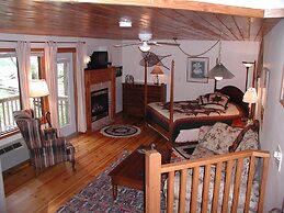 Westwind Inn on the Lake