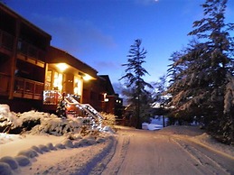 Westwind Inn on the Lake