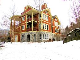 Tremblant les Eaux by Location ADP Tremblant