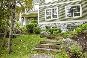 Tremblant les Eaux by Location ADP Tremblant