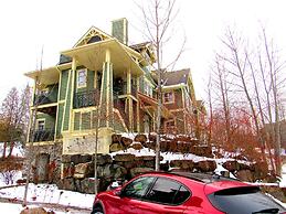 Tremblant les Eaux by Location ADP Tremblant