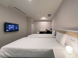 LUMOS INN