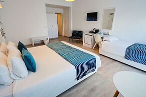 Mikes Kanarium Hotel