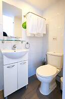 Mikes Kanarium Hotel