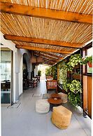 Mikes Kanarium Hotel