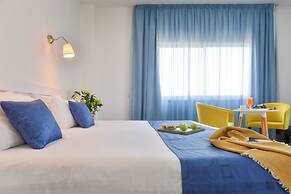 Mikes Kanarium Hotel