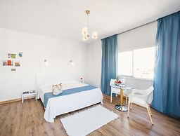 Mikes Kanarium Hotel