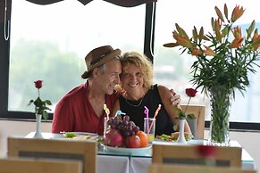 Blue Hanoi Inn Hotel