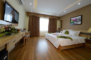 Blue Hanoi Inn Hotel