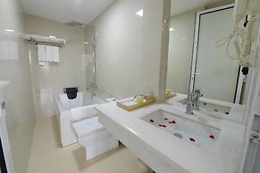 Blue Hanoi Inn Hotel