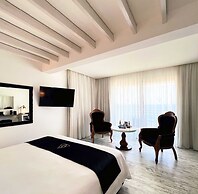 The Ciao Stelio Deluxe Hotel - Adults Only
