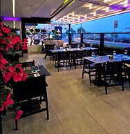 The Ciao Stelio Deluxe Hotel - Adults Only