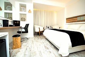 The Ciao Stelio Deluxe Hotel - Adults Only