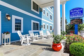 Commander Beach House Hotel