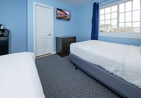 Commander Beach House Hotel