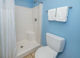 Commander Beach House Hotel