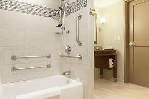 Embassy Suites Saratoga Springs