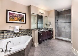 Club Wyndham Desert Blue