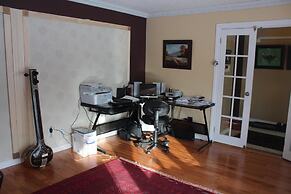 Mac Bed and Breakfast