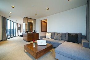 I-Jin Hotel