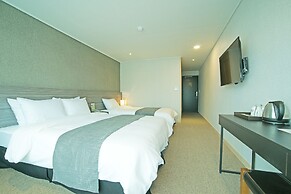 I-Jin Hotel