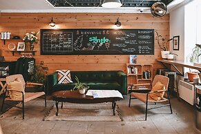 Auberge Saintlo Montréal  - Hostel