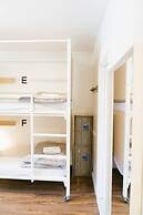 Auberge Saintlo Montréal  - Hostel