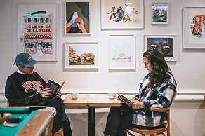 Auberge Saintlo Montréal  - Hostel