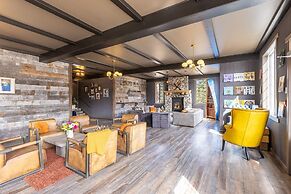 Creekside Villa
