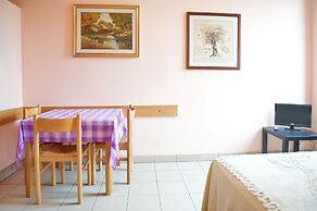 Victoria Hotels Carso