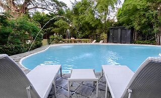 The Henry Hotel Manila