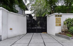 The Henry Hotel Manila