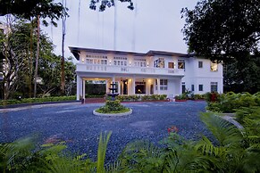 The Henry Hotel Manila