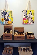 The Henry Hotel Manila