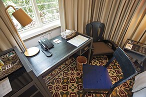 The Henry Hotel Manila