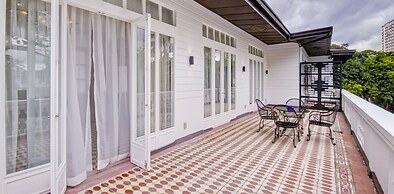 The Henry Hotel Manila