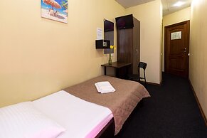 Mini Hotel Kashirskiy - Hostel