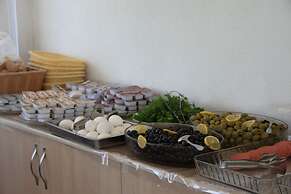 The Green Valley Hotel