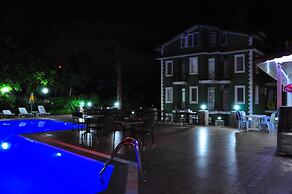 The Green Valley Hotel