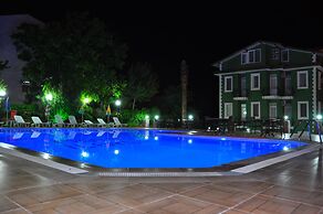 The Green Valley Hotel