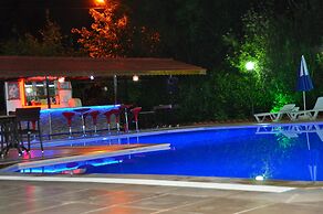 The Green Valley Hotel