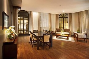 Parc Royale Suites Hotel