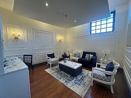 Parc Royale Suites Hotel