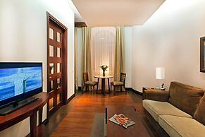 Parc Royale Suites Hotel