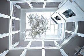 Parc Royale Suites Hotel