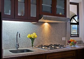 Parc Royale Suites Hotel